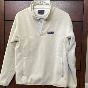 Patagonia quarter snap with zip pocket